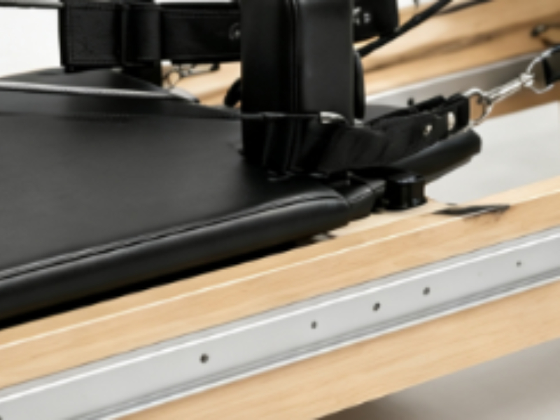 Reformador de Pilates de madera de arce ajustable MJD-W46A con pista completa