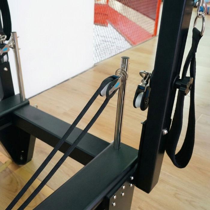 Reformador de Pilates de aluminio MJD-W45 con media torre y pista completa