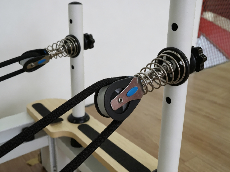 Reformador de Pilates de aluminio premium MJD-W40 plegable con patas de soporte de aleación