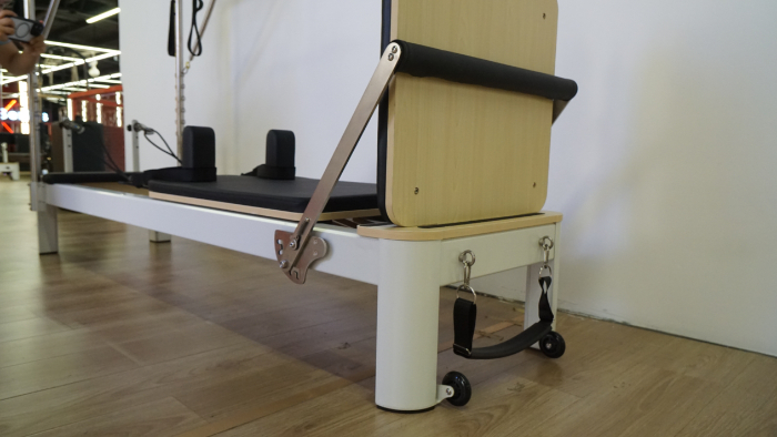 Máquina comercial de entrenamiento físico Pilates Reformer de aluminio MJD-W29