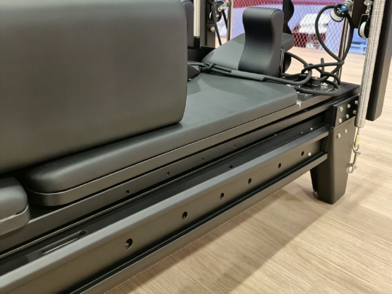 MJD-W43 Pilates Reformer de pista completa de aluminio con marco de aleación estabilizadora